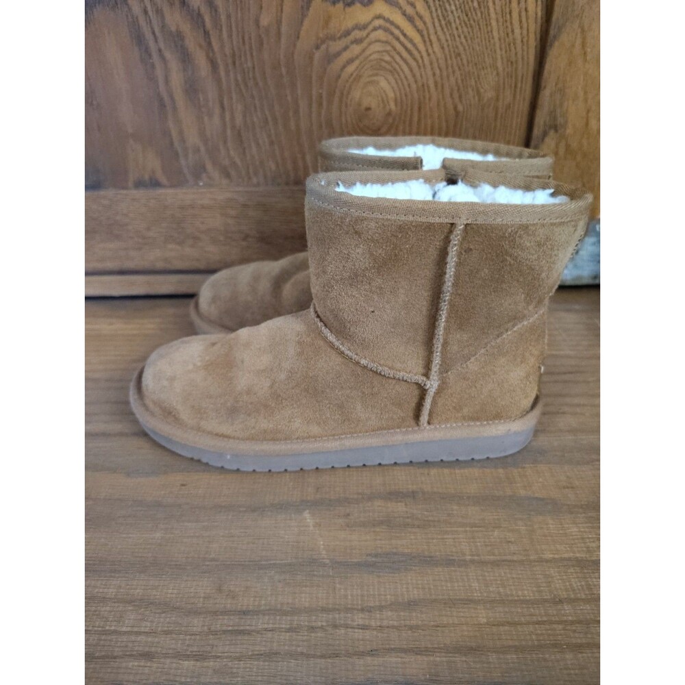 Koolaburra by UGG  Koola Short Chestnut Girls/Kids BOOTS Size 1